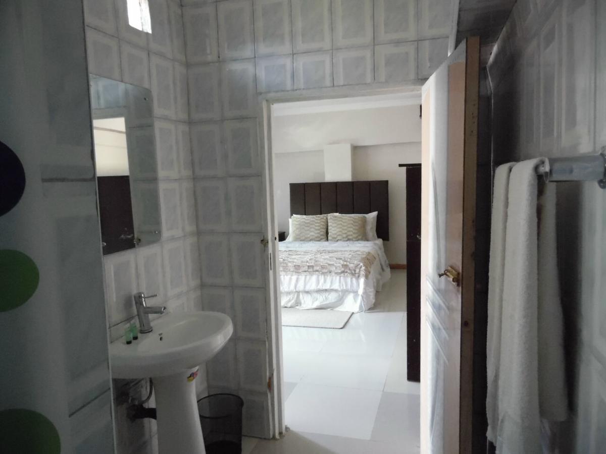 Rugems Executive Lodge Lusaka Dış mekan fotoğraf