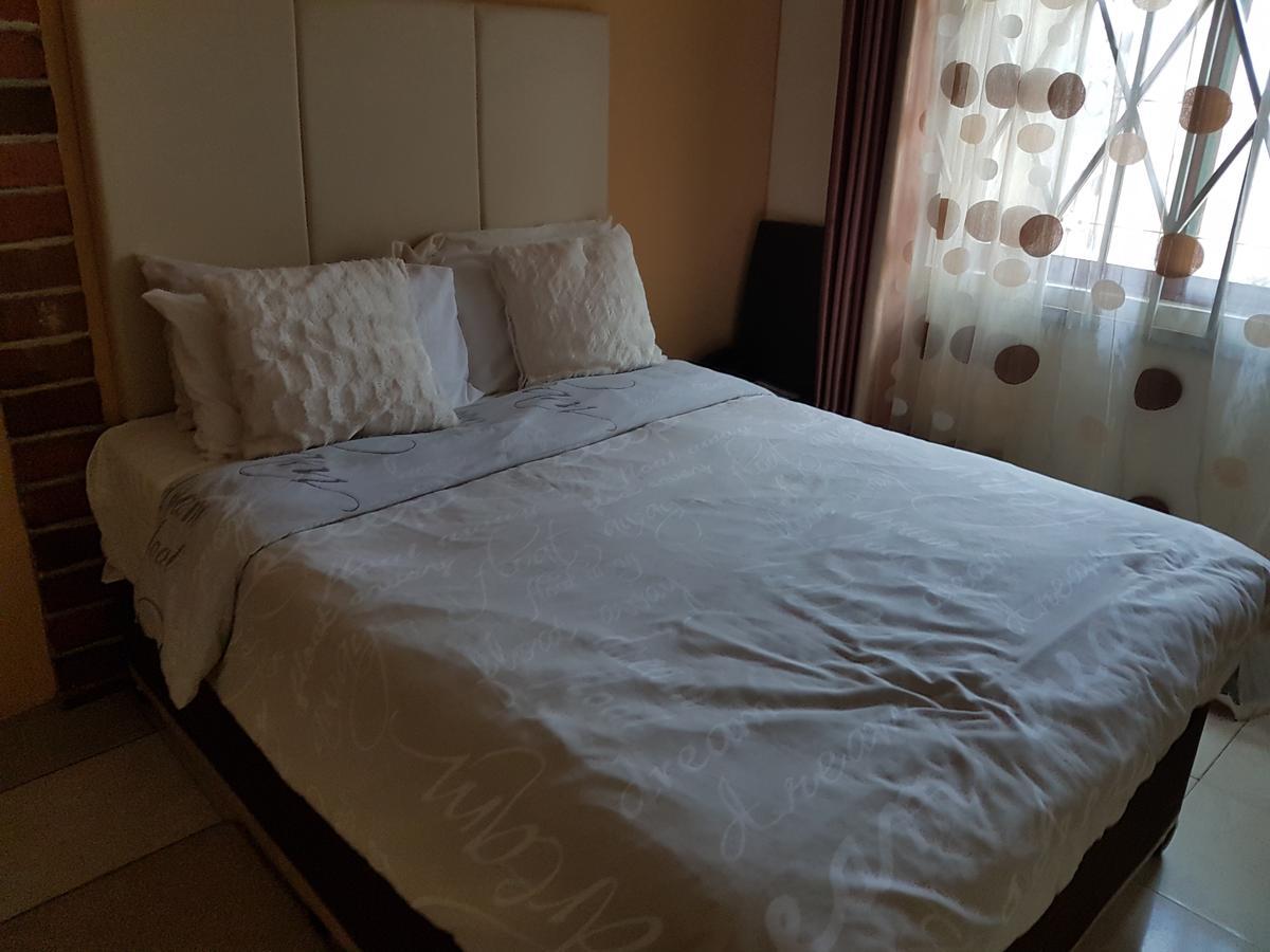 Rugems Executive Lodge Lusaka Dış mekan fotoğraf