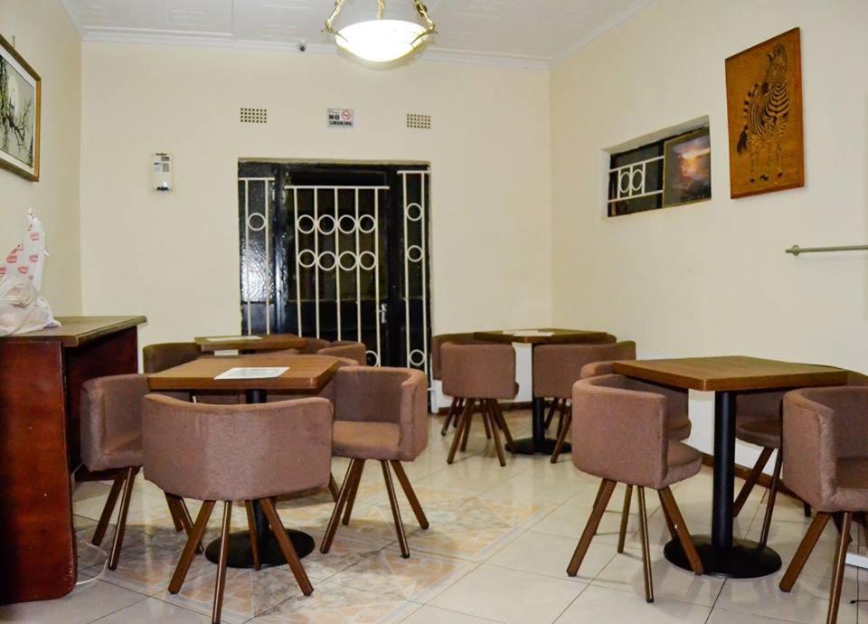 Rugems Executive Lodge Lusaka Dış mekan fotoğraf