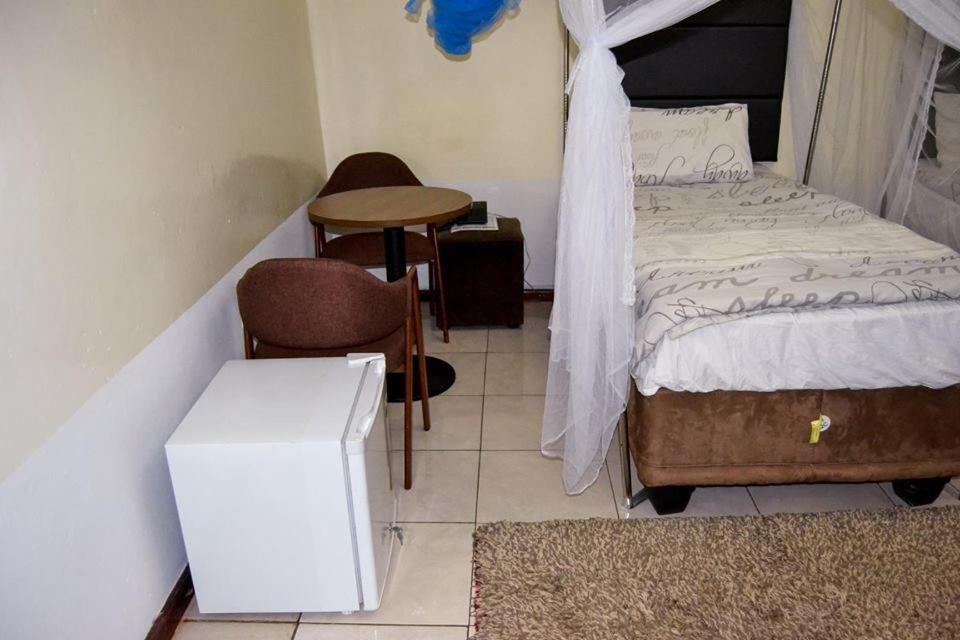 Rugems Executive Lodge Lusaka Dış mekan fotoğraf