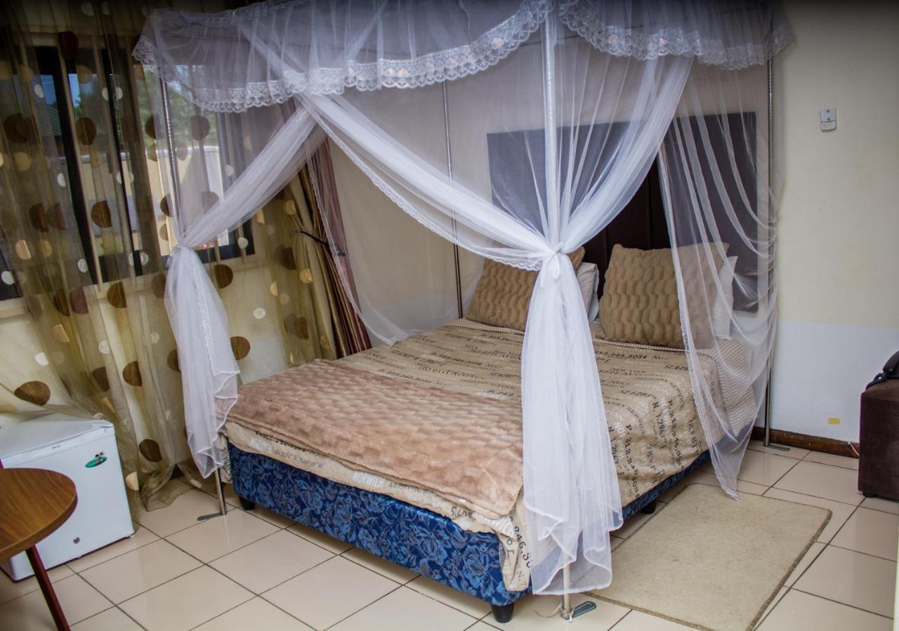 Rugems Executive Lodge Lusaka Dış mekan fotoğraf
