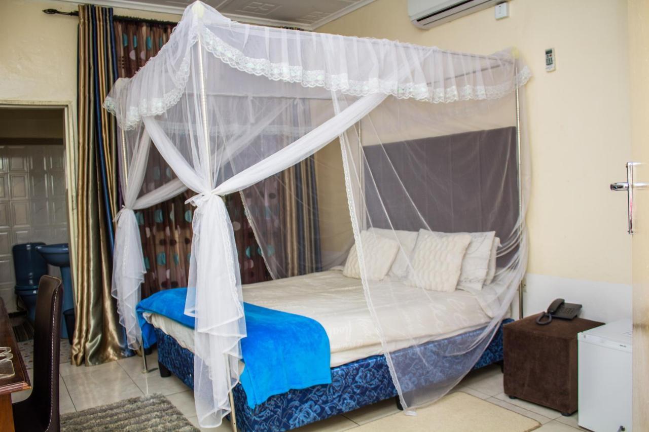 Rugems Executive Lodge Lusaka Dış mekan fotoğraf